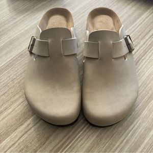 Women’s clogs- Birkenstock Boston dupe! New, women’s 6.5